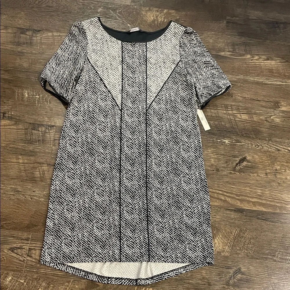 Tart Black and White Patterned Dress with‎ Faux leather detail Size Large